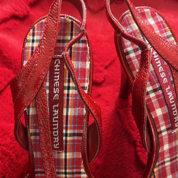 Holiday heels 👠 - Picture 3 of 5